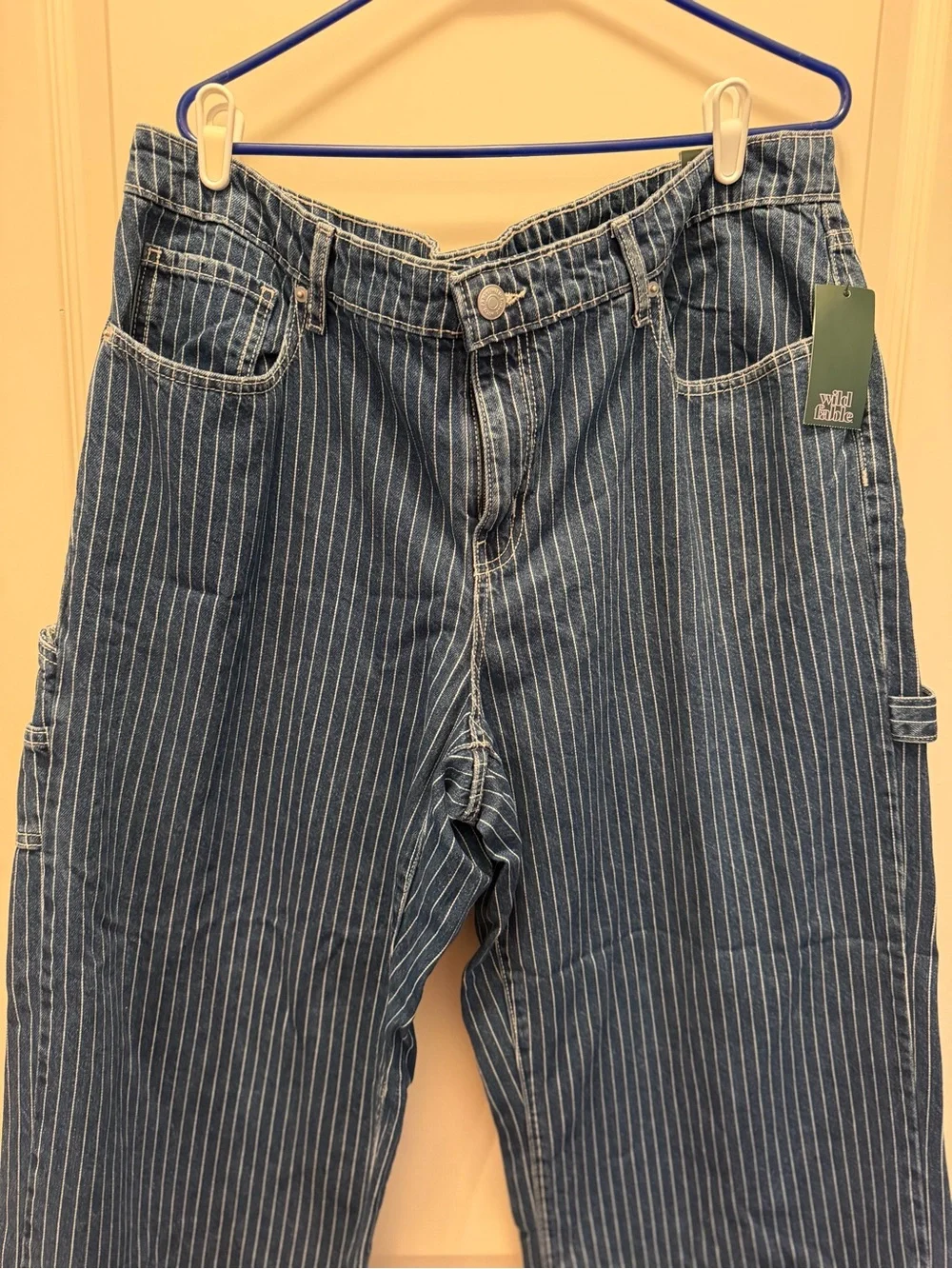 NWT wild fable Women’s Blue Pinstriped Wide-Leg Cargo Jeans - Picture 2 of 10